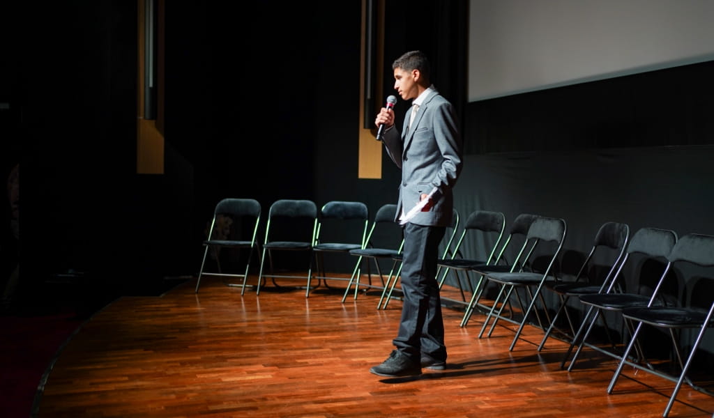 Éveiller l esprit critique Argenteuil